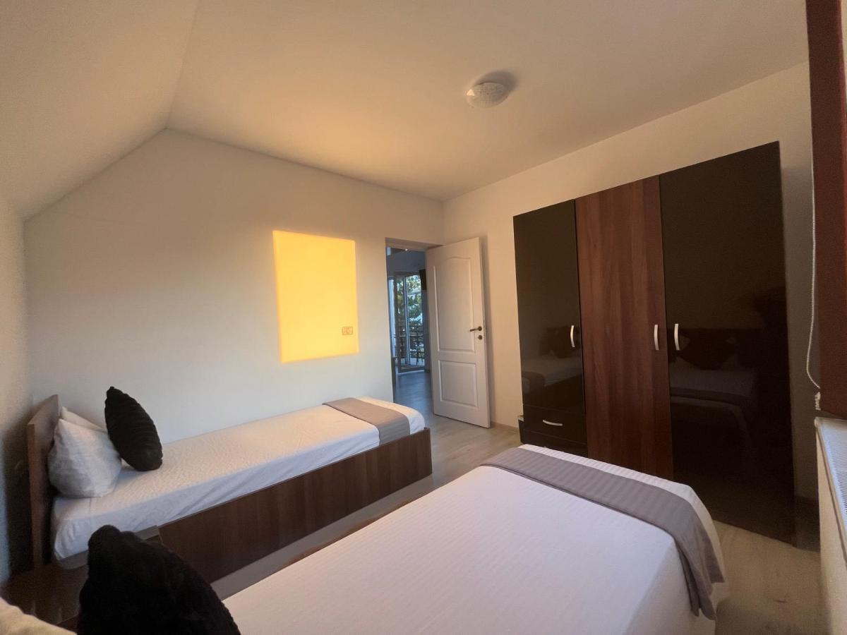 Rebeca Apartament Lugoj Buitenkant foto